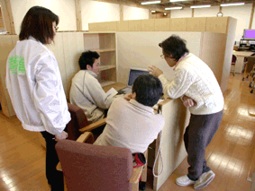 �u�K�̗l�q�R