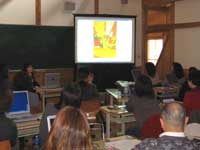 �X�N���[���ɉf���i�]�̌��i